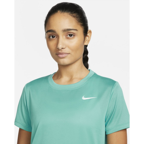 Sport T-Shirts für Damen Nike