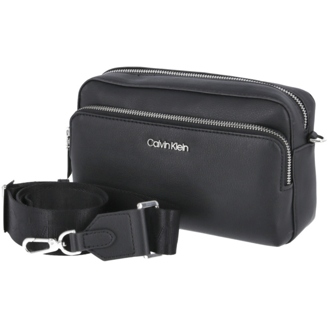 CK MUST CAMERA BAG W/PCKT LG K60K608410BAX Taschen von Calvin Klein